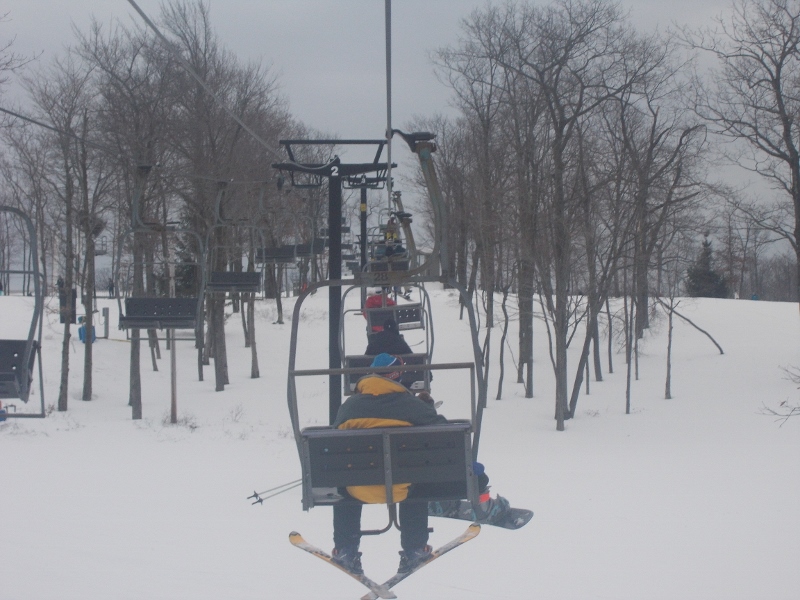 carson snowboarding at jackfrost-10913